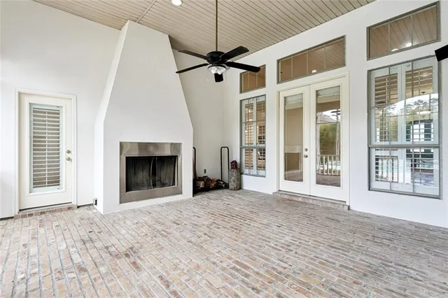 $749,999 | 437 Pencarrow Circle, Madisonville, LA 70447