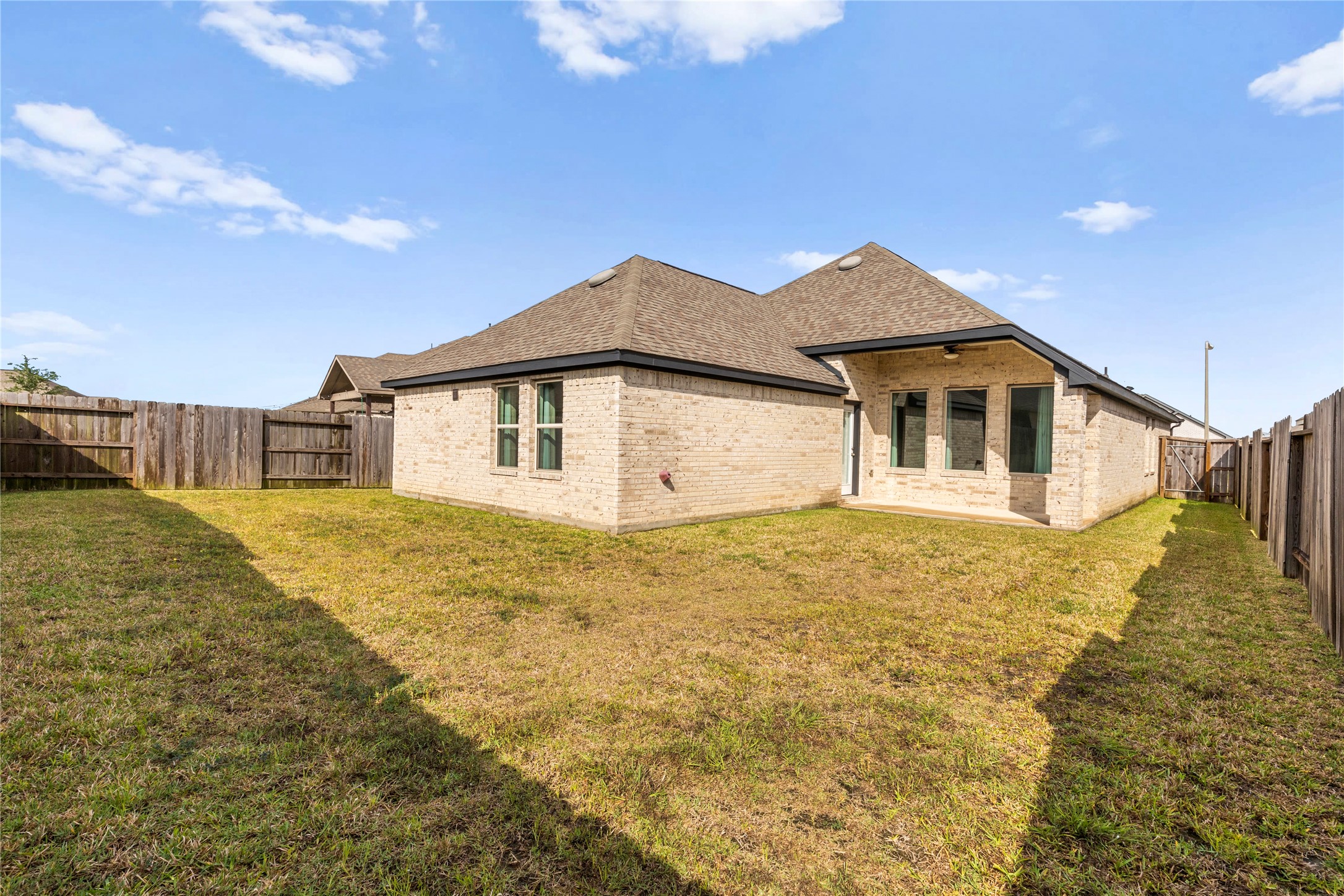 2602 Arbor Edge Crossing La Marque, TX 77568 - Photo 24 of 26 Backyard View