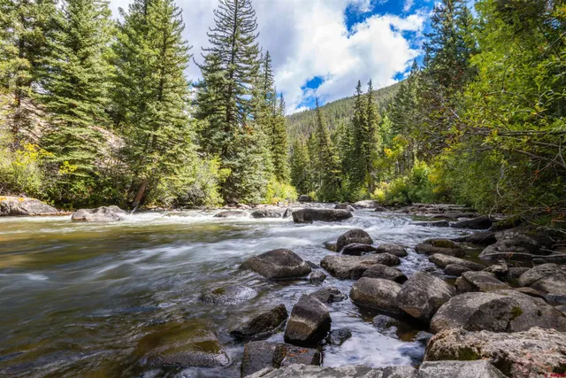 a view of lake with houses
