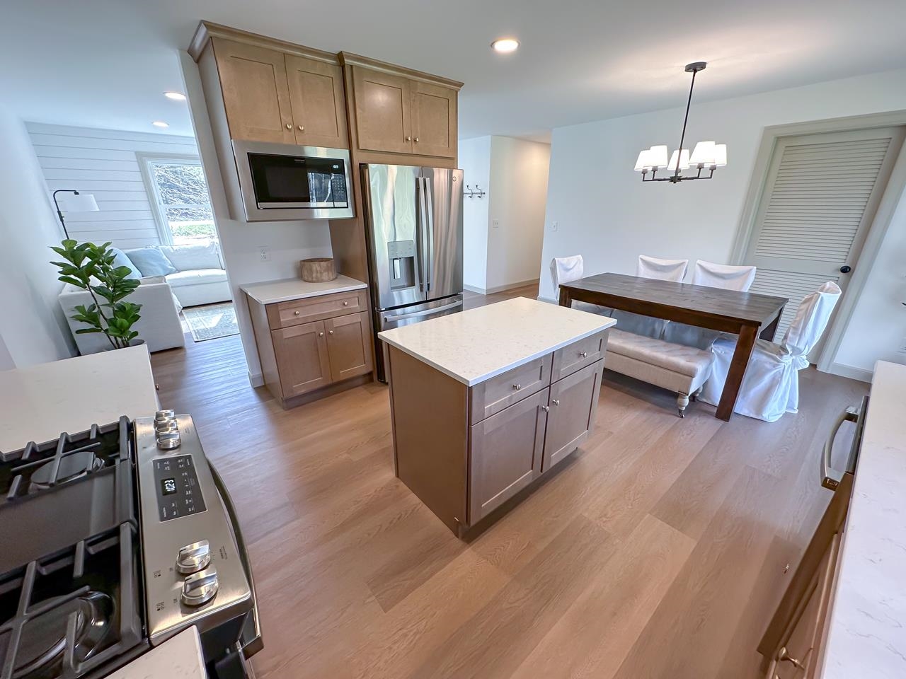 3103 North Stark Road Midland, MI 48642 - Photo 11 of 45 1933084-3a4f6c0f-4db5-4c25-9083-7051d6c0dbb0.JPG