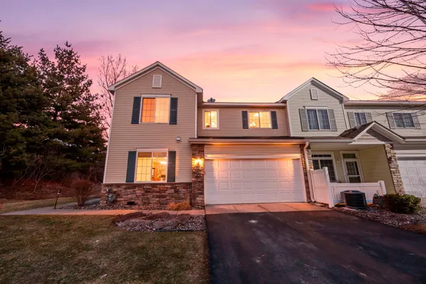 $305,000 | 4645 Blaine Avenue, Unit 1104, Inver Grove Heights, MN 55076