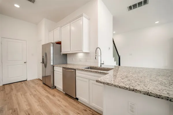 $282,500 | 4127 Champlain Way, Iowa Colony, TX 77583