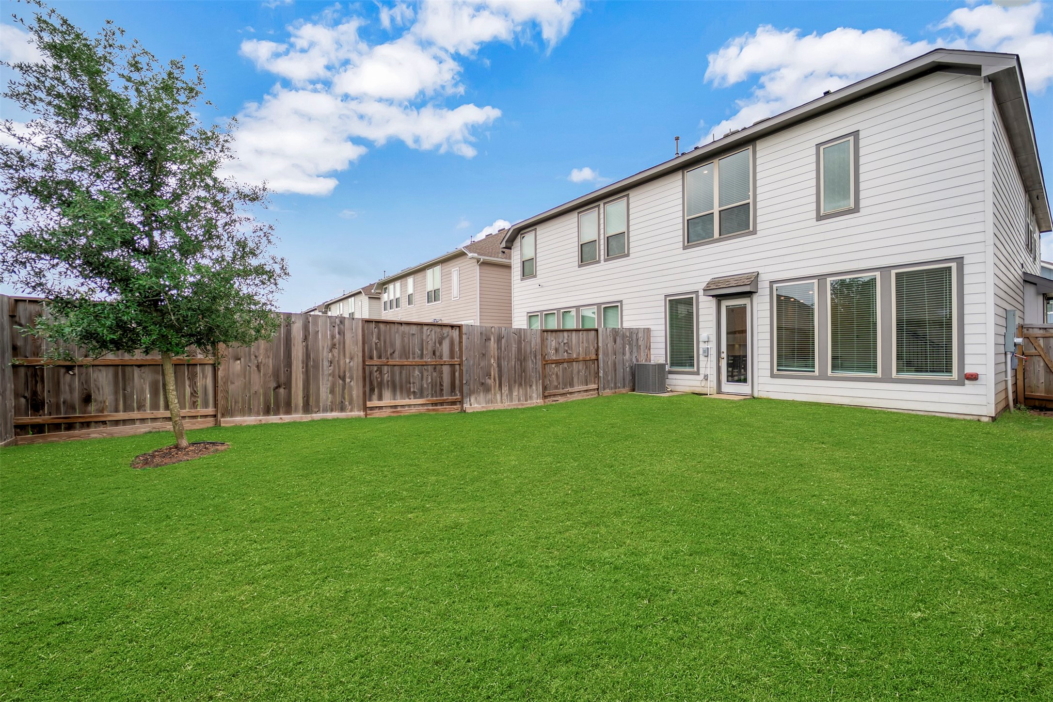 4127 Champlain Way Iowa Colony, TX 77583 - Photo 31 of 35