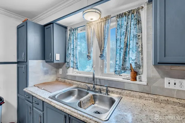 $450,000 | 821 Front Street, Dunellen, NJ 08812