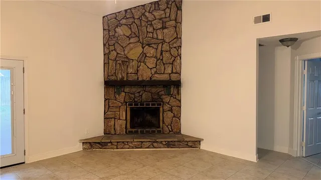 $2,450 | 313 Woodridge Boulevard, Mandeville, LA 70471