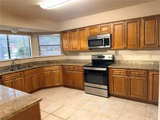 $2,450 | 313 Woodridge Boulevard, Mandeville, LA 70471