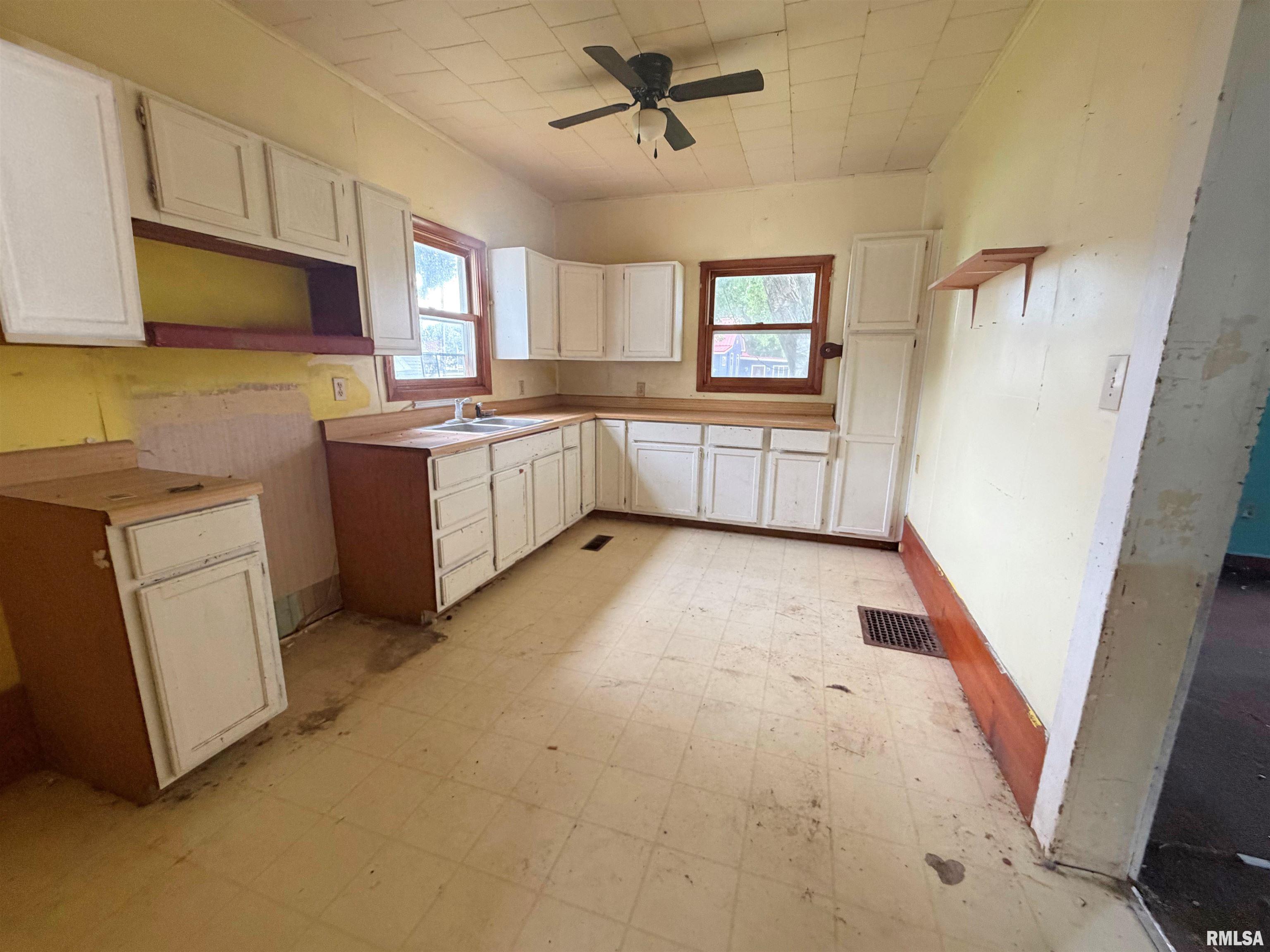 107 East Market Street Table Grove, IL 61482 - Photo 22 of 26