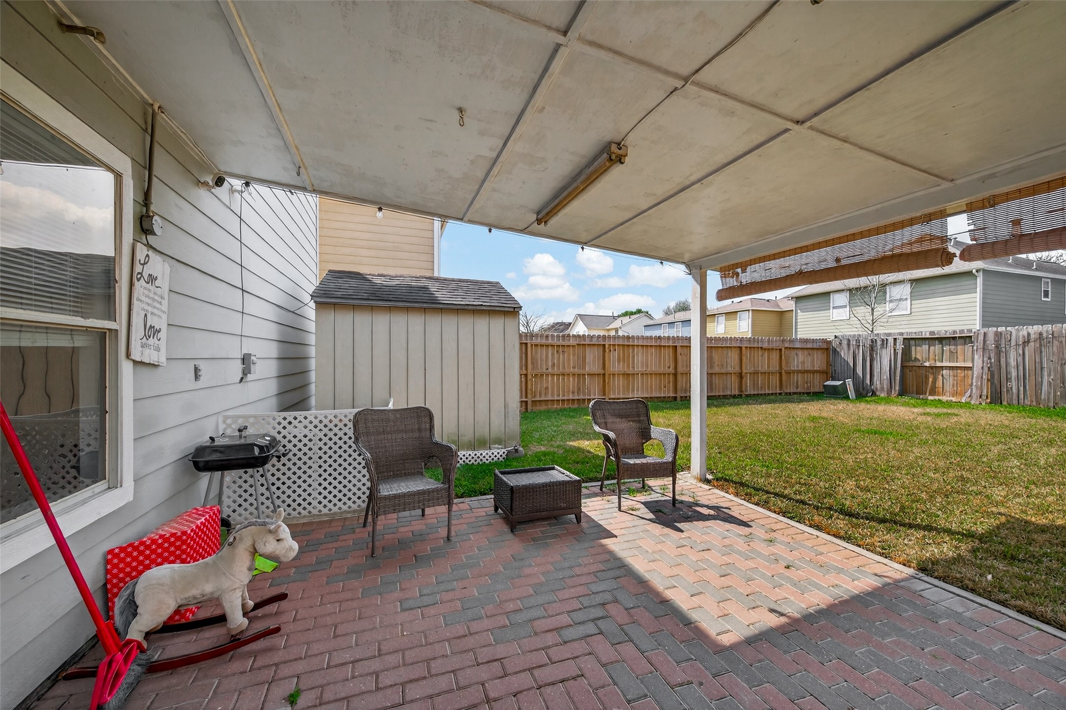 9902 Victoria Point Lane Houston, TX 77075 - Photo 24 of 35