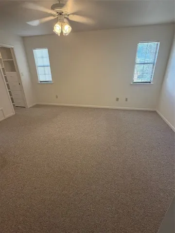 $1,100 | 728 West San Antonio Street, Unit 102, Lockhart, TX 78644