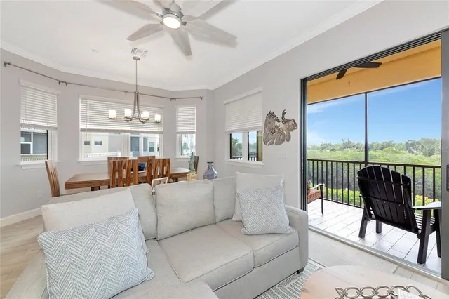 $769,000 | 5561 Cannes Circle, Sarasota, FL 34231