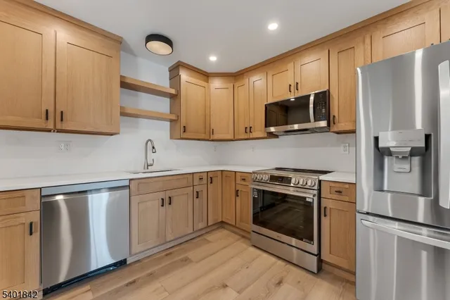 $315,000 | 73 Farm Road, Unit Q, Hillsborough, NJ 08844