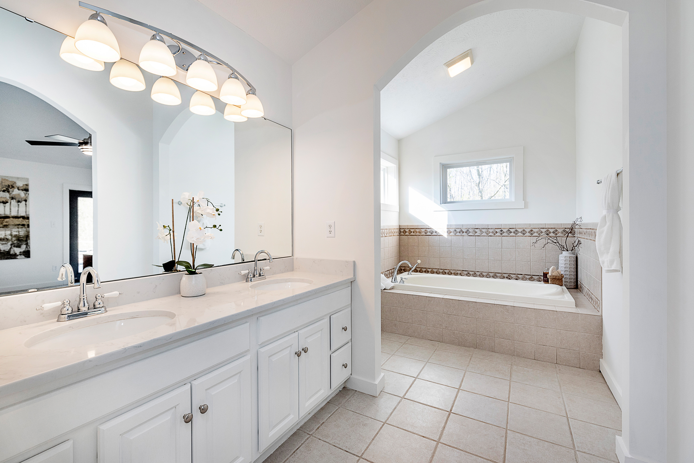 8879 Sargent Road Indianapolis, IN 46256 - Photo 22 of 35 Gallery Image 22
