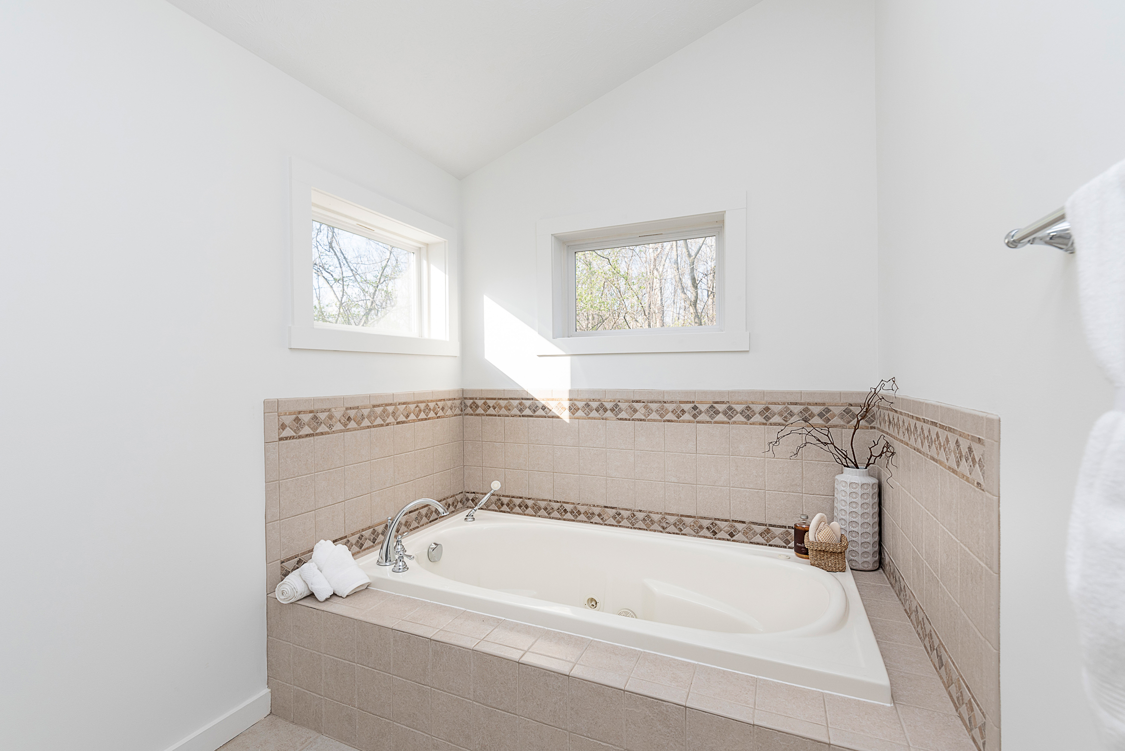 8879 Sargent Road Indianapolis, IN 46256 - Photo 24 of 35 Gallery Image 24