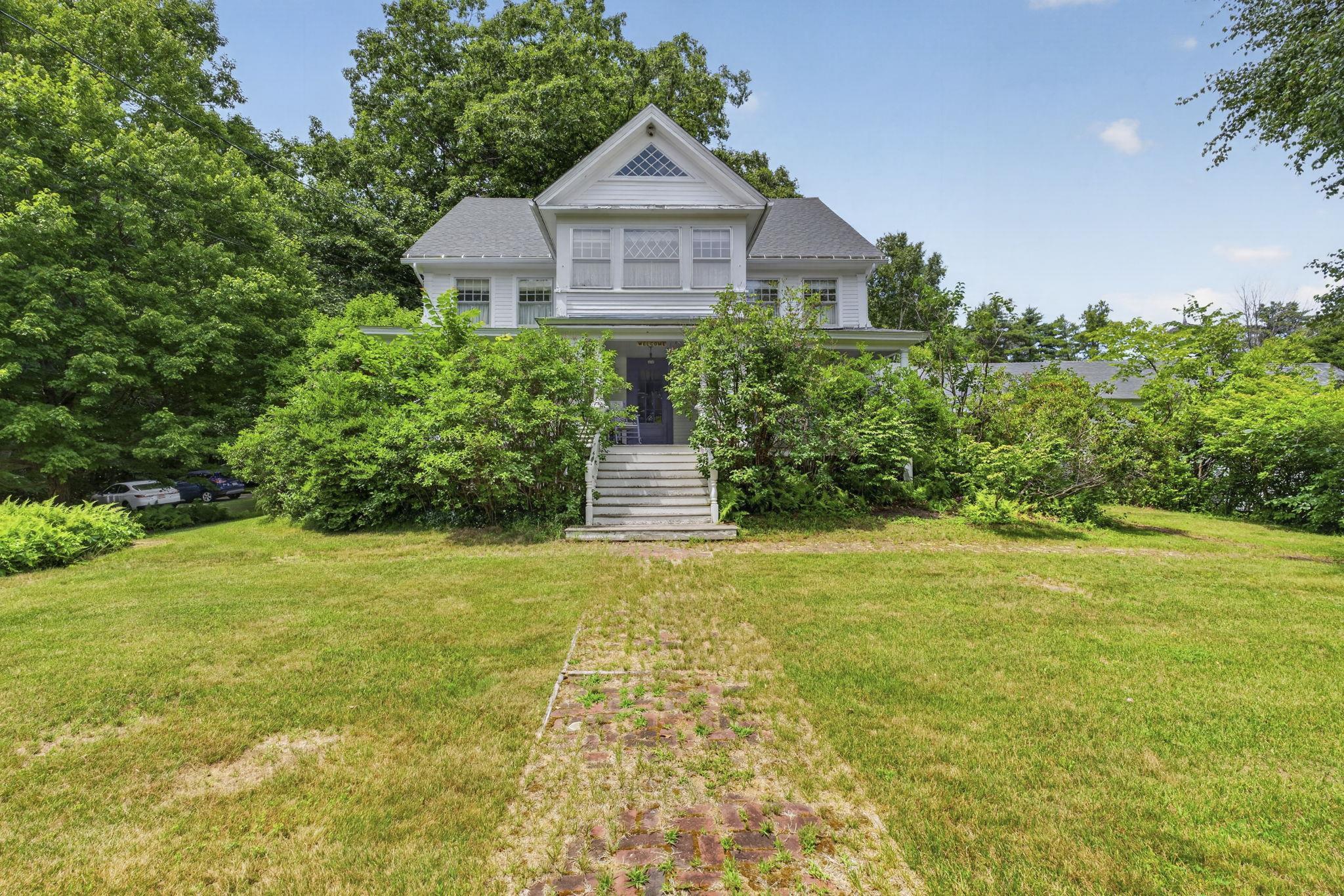 48 Waukewan Road New Hampton, NH 03256 - Photo 3 of 56 Gallery Image 3