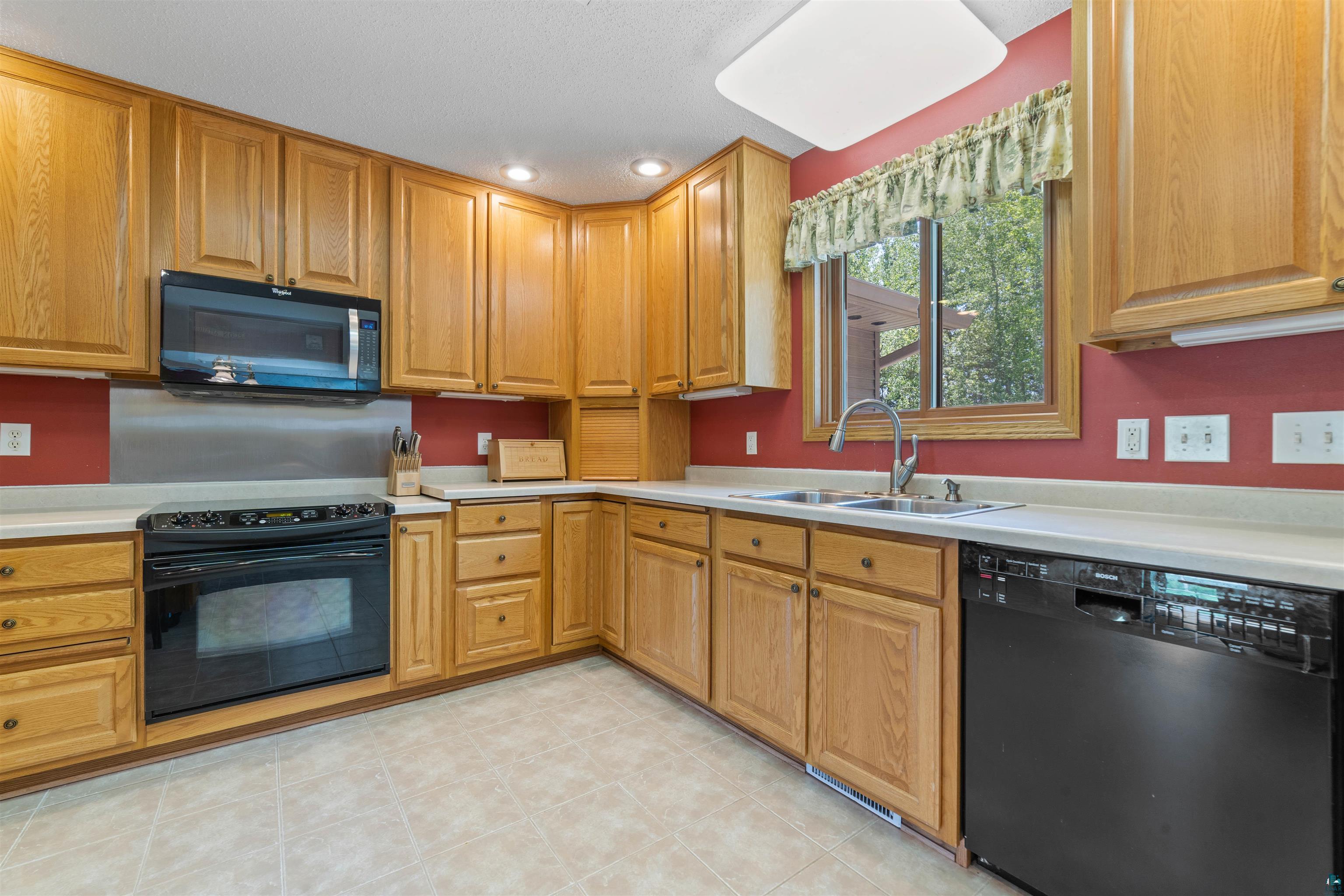 4944 Anderson Road Hermantown, MN 55811 - Photo 9 of 48 Gallery Image 9