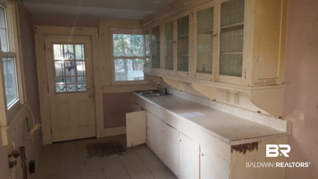 1907 Rosedale Road Mobile, AL 36605 - Photo 3 of 10