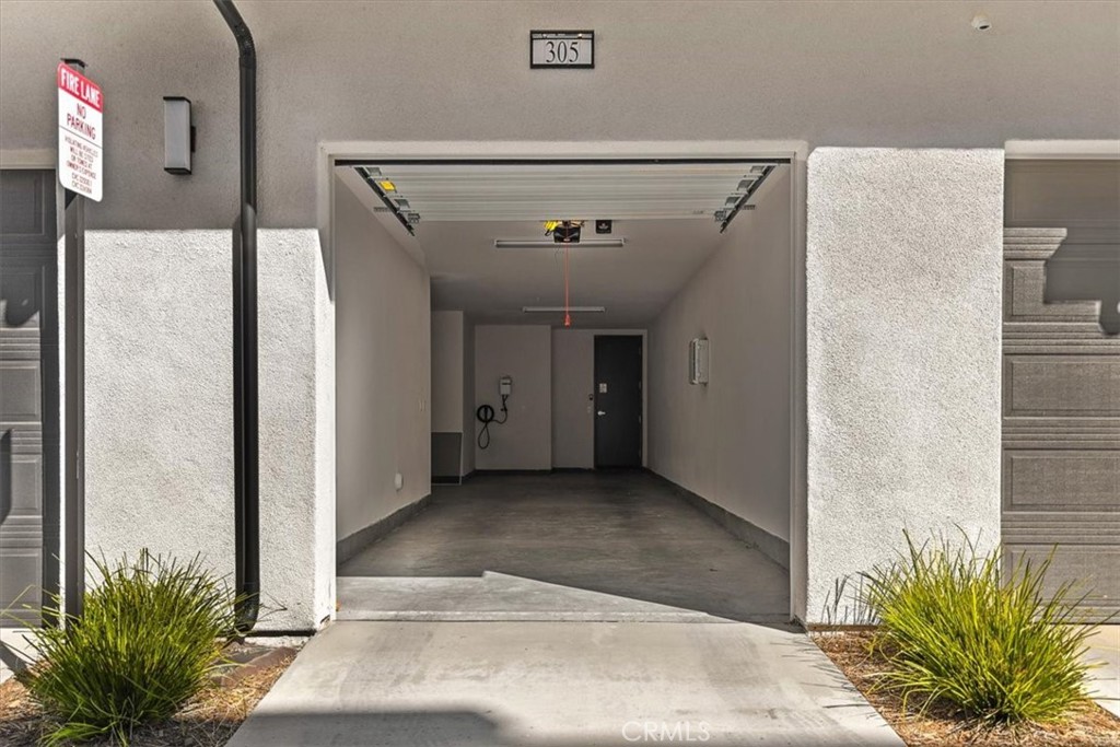 27410 Merlin Place, Unit 305 Valencia, CA 91381 - Photo 23 of 32 a view of entryway with livingroom