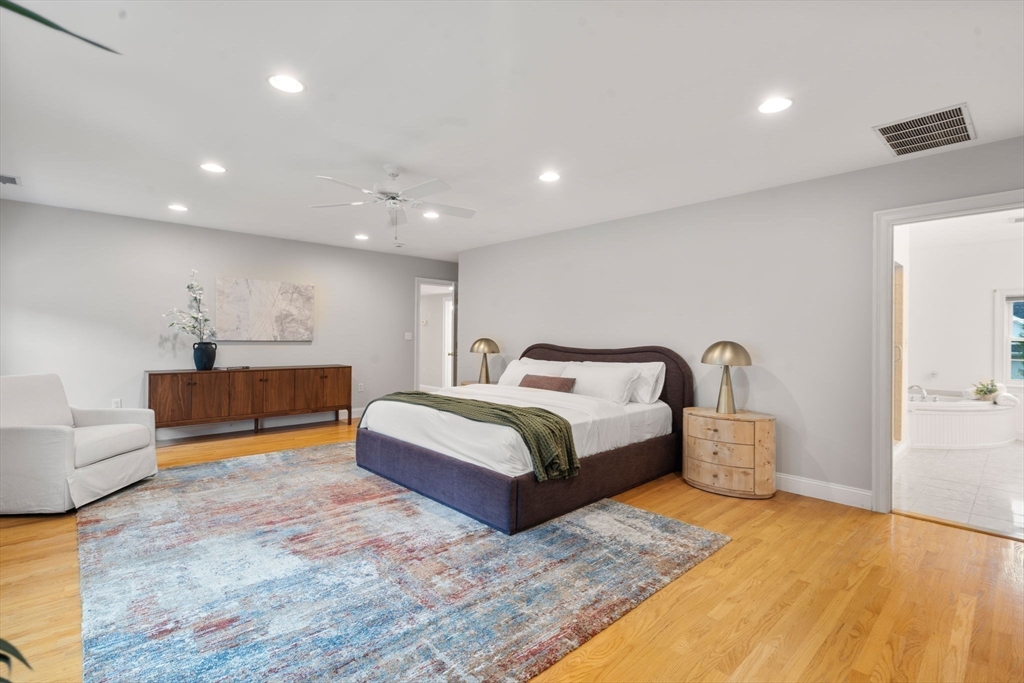 155 Oak Street Needham, MA 02492 - Photo 14 of 32