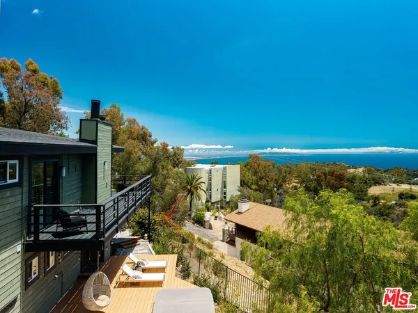 $2,800,000 | 21625 Saddle Peak Road, Topanga, CA 90290