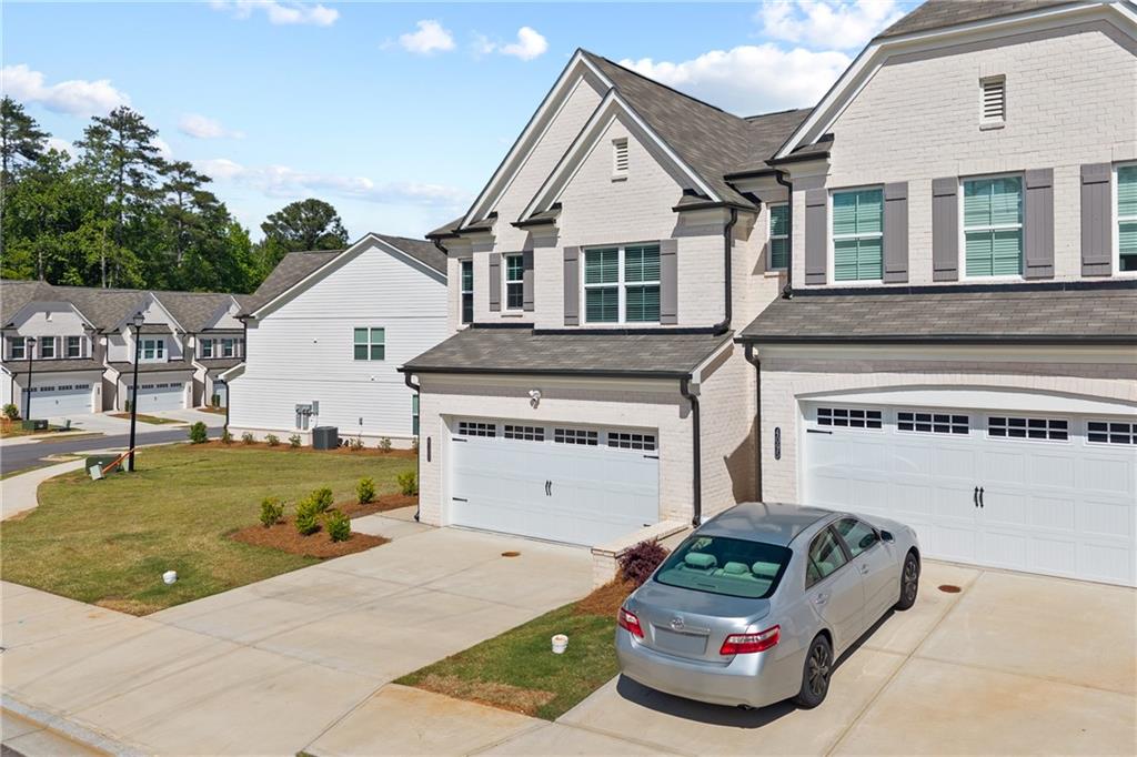 4105 Cavalier Way Duluth, GA 30097 - Photo 3 of 55