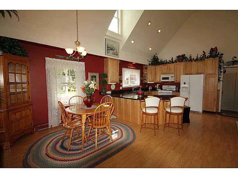 5 Yankees Way Boothbay, ME 04544 - Photo 13 of 34 Dining Room.