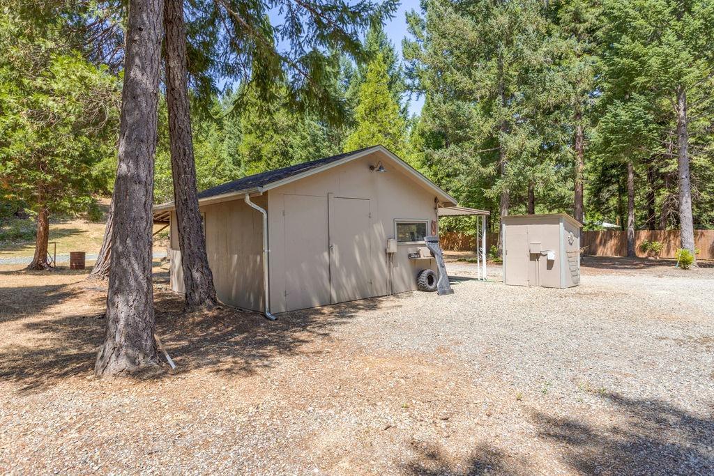 430 Bull Creek Road Grants Pass, OR 97527 - Photo 11 of 32 Additional Photo