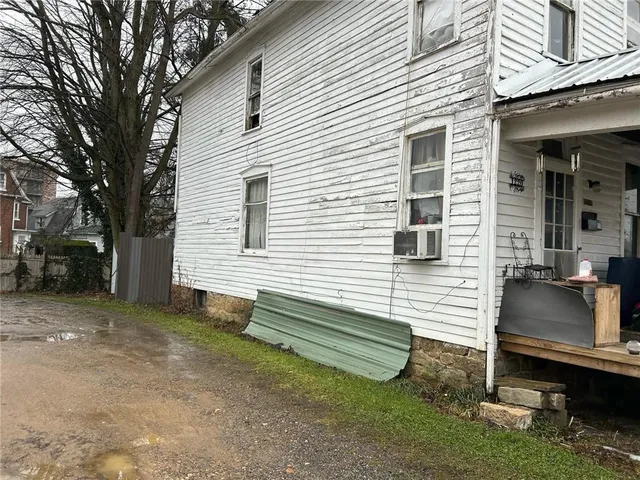 $28,900 | 1220 Railroad Street, Franklin, PA 16323