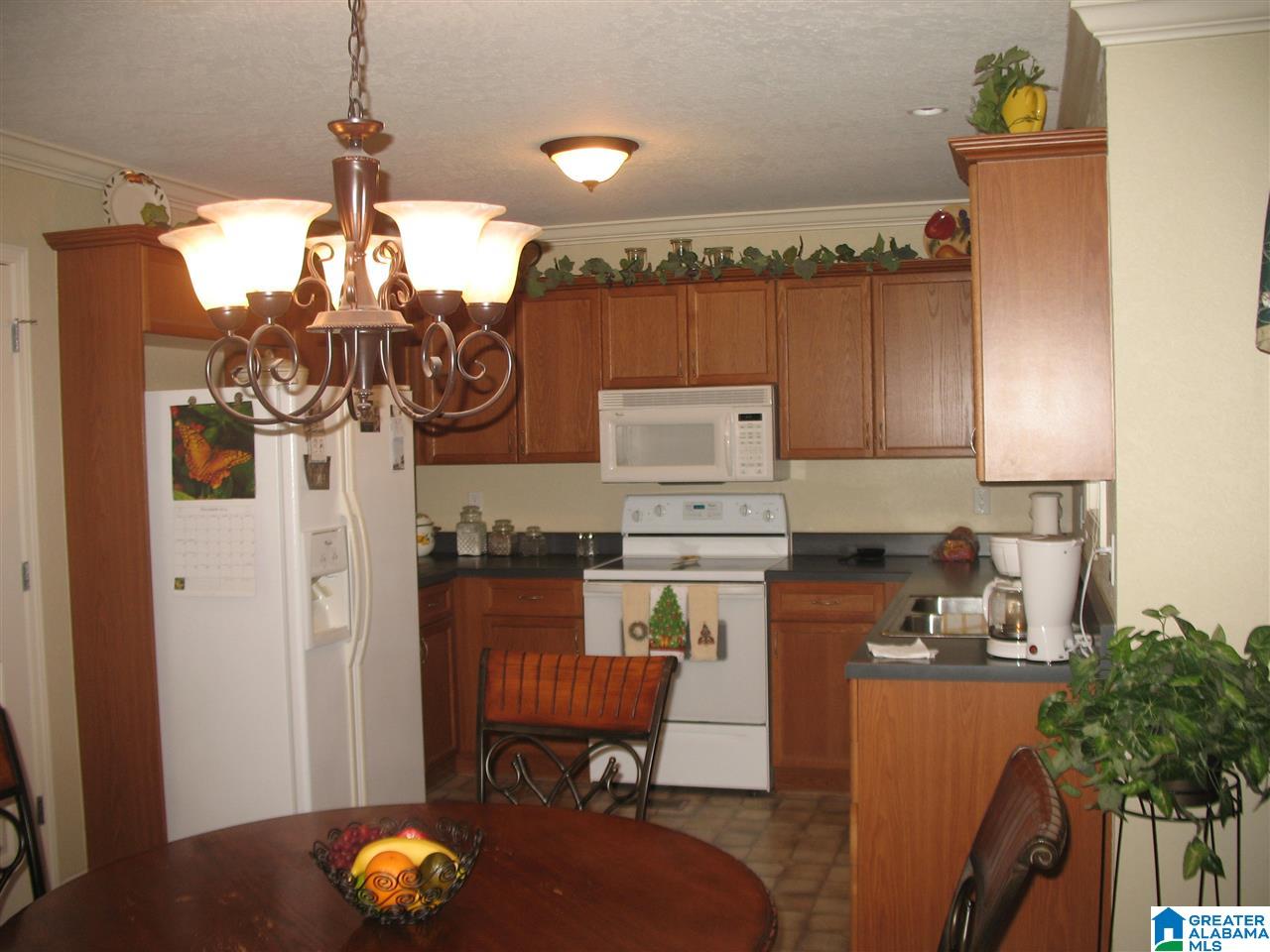 1010 Sunset Way Odenville, AL 35120 - Photo 3 of 32