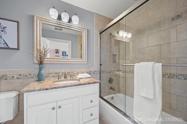 $849,900 | 550 Edson Avenue, Lombard, IL 60148