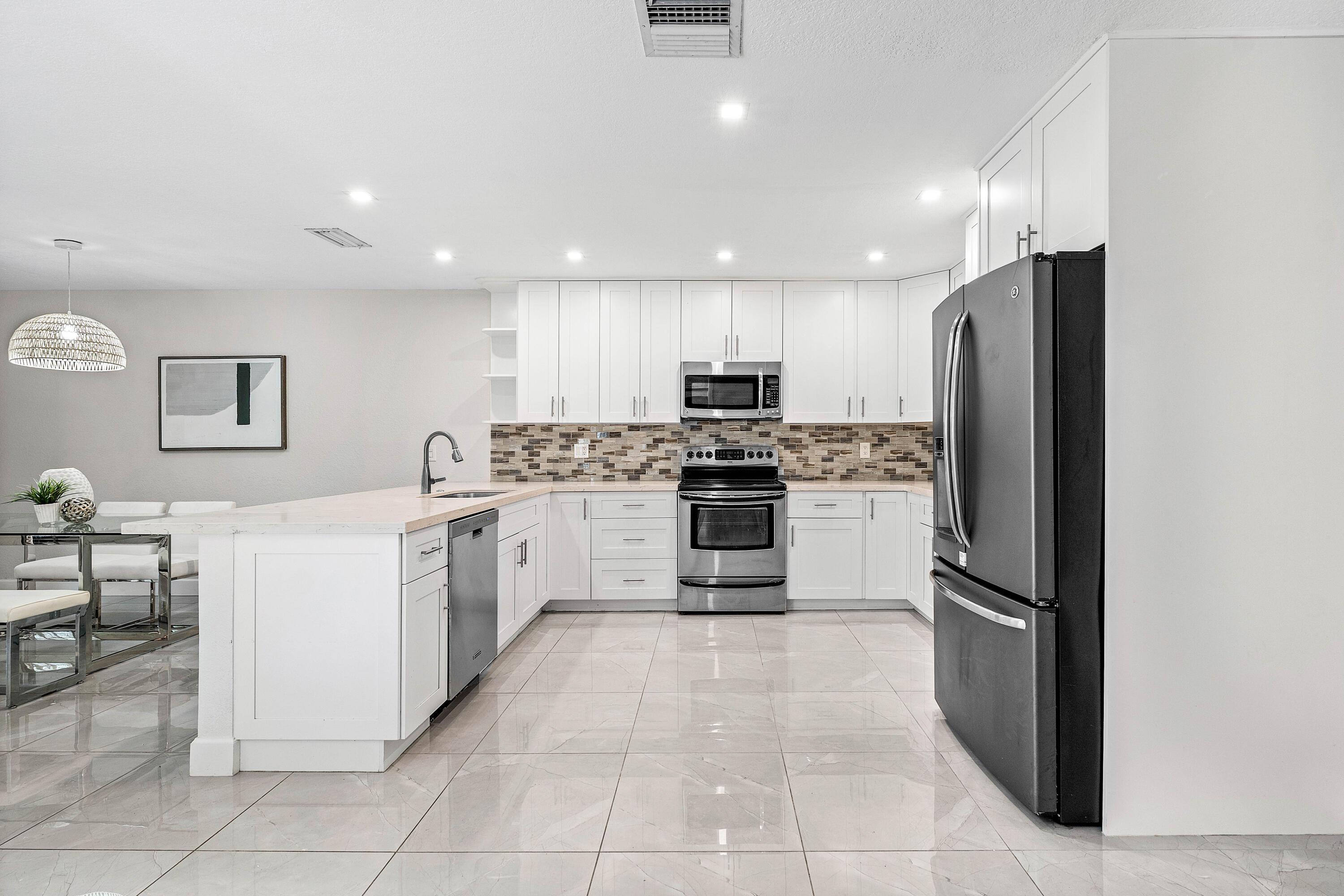 22924 Ironwedge Drive Boca Raton, FL 33433 - Photo 3 of 37 007-22924IronwedgeDrive-BocaRaton-FL-334