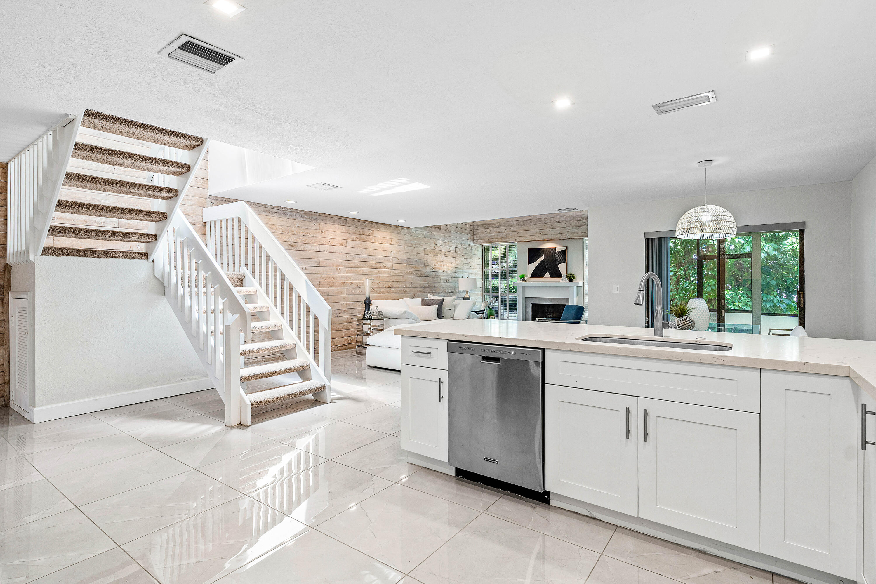22924 Ironwedge Drive Boca Raton, FL 33433 - Photo 4 of 37 008-22924IronwedgeDrive-BocaRaton-FL-334