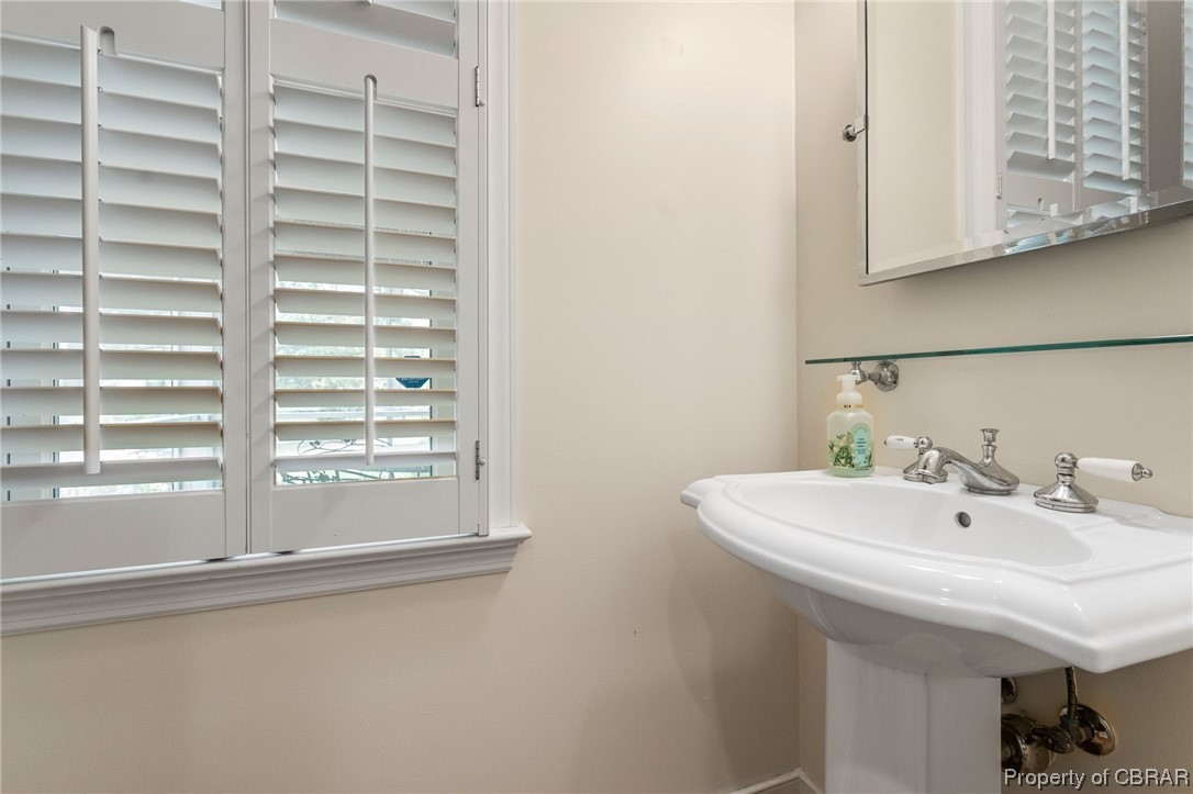 4324 Bluff Point Road Kilmarnock, VA 22482 - Photo 23 of 50