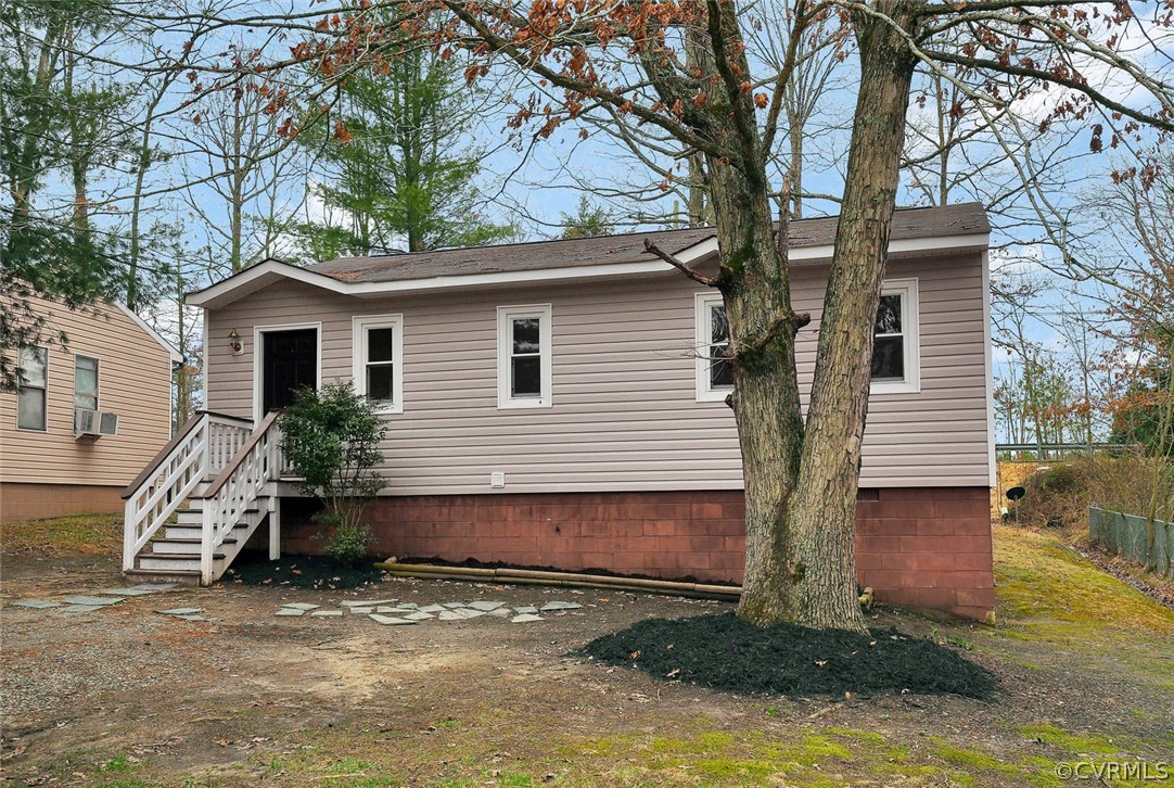 12315 Duck River Road Midlothian, VA 23112 - Photo 2 of 26 Gallery Image 2