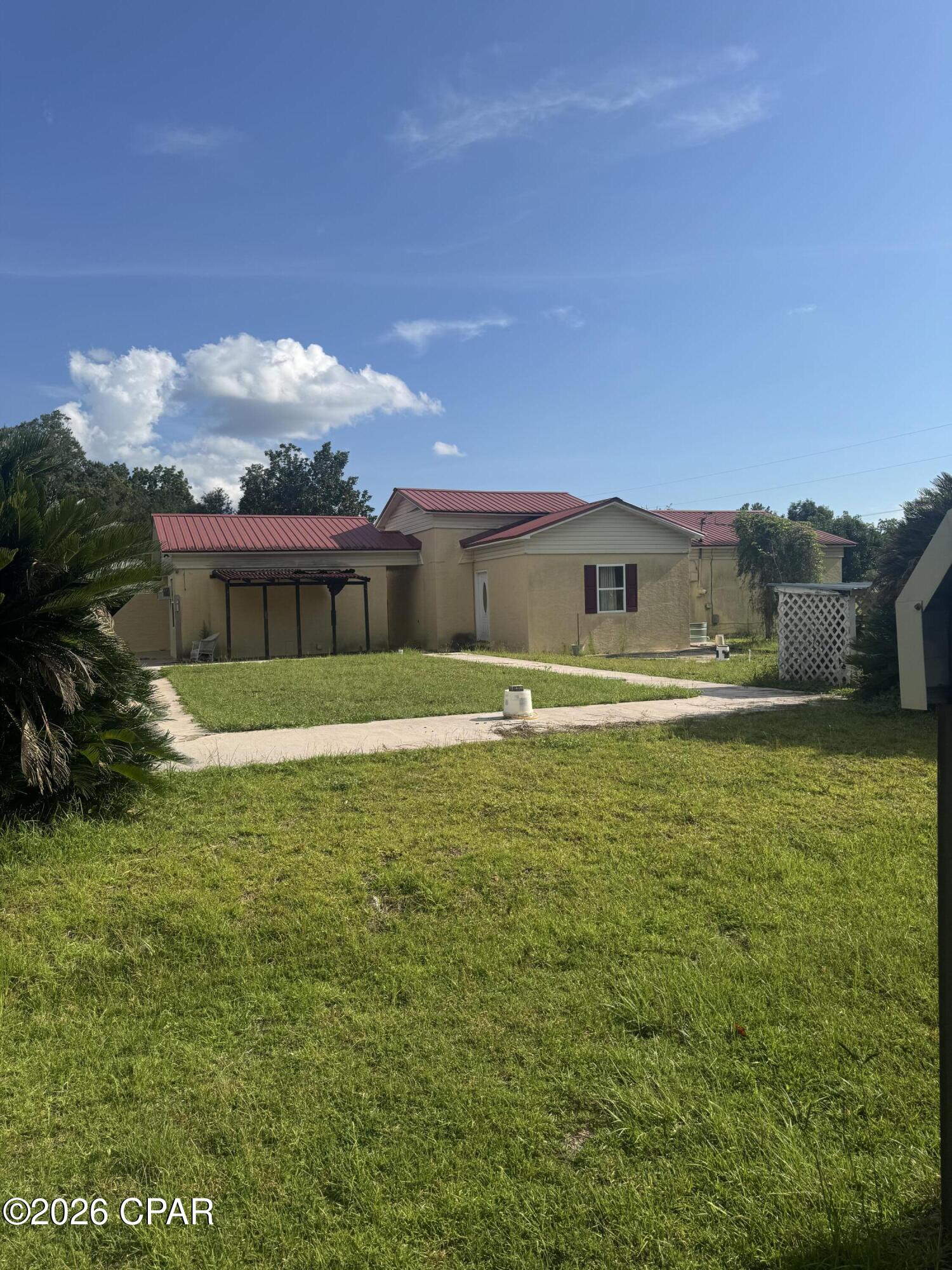 956 Everett Road Graceville, FL 32440 - Photo 5 of 10
