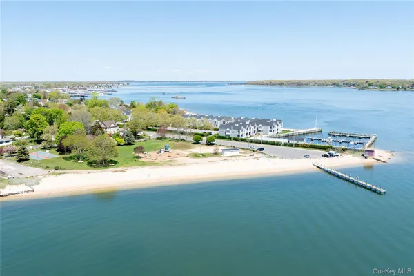 $18,500 | 134 6th Street, Greenport, NY 11944