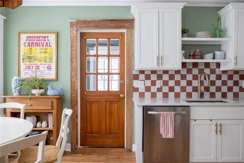 $18,500 | 134 6th Street, Greenport, NY 11944