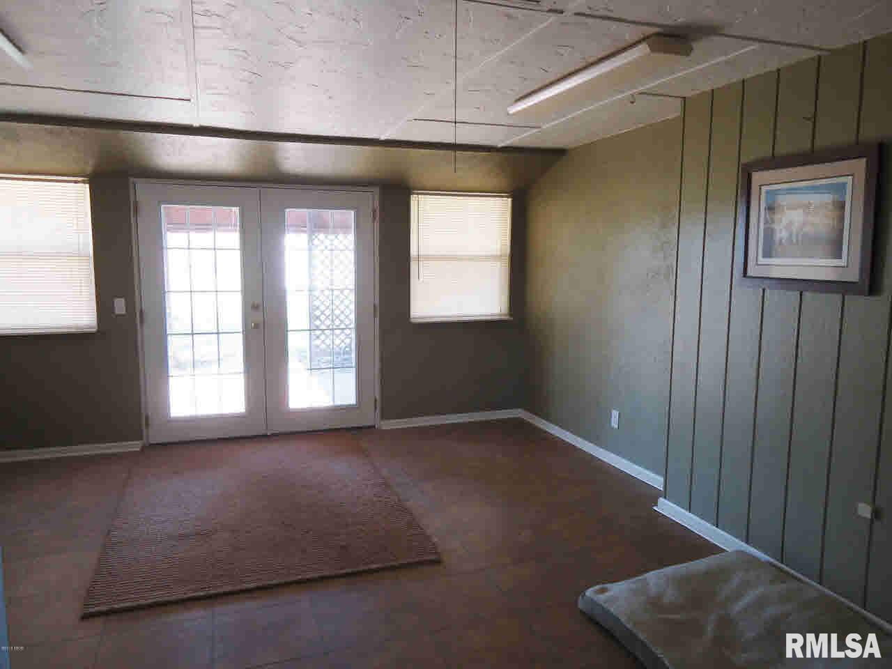 4669 County Farm Road Salem, IL 62881 - Photo 14 of 20