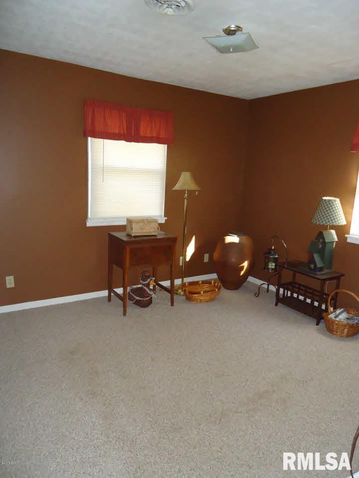 4669 County Farm Road Salem, IL 62881 - Photo 15 of 20