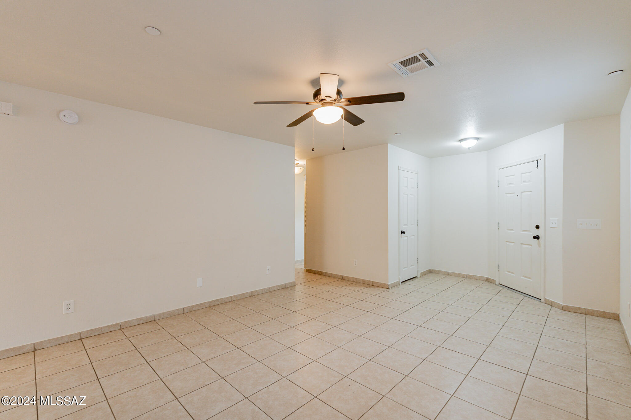3146 West Treece Way Tucson, AZ 85742 - Photo 9 of 44