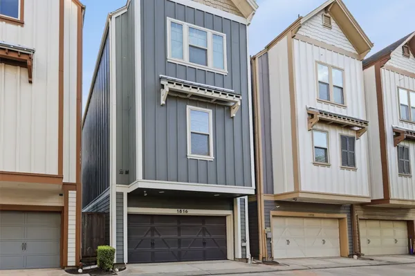 $2,450 | 1816 Dennis Street, Houston, TX 77004
