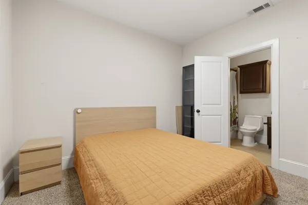 $2,450 | 1816 Dennis Street, Houston, TX 77004