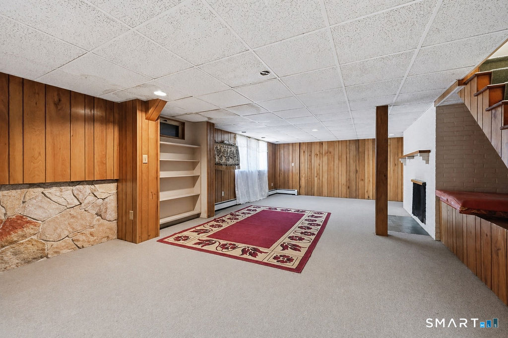54 Kenmore Road Bloomfield, CT 06002 - Photo 17 of 40