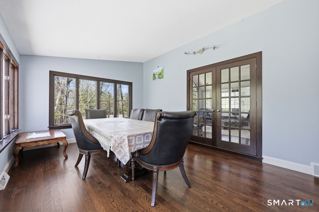 54 Kenmore Road Bloomfield, CT 06002 - Photo 22 of 40
