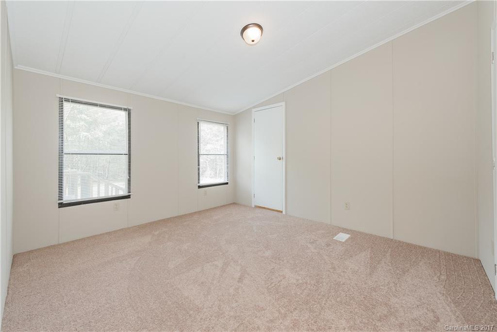 3995 Biggers Road Clover, SC 29710 - Photo 20 of 24