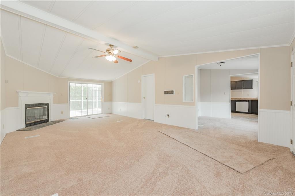 3995 Biggers Road Clover, SC 29710 - Photo 4 of 24