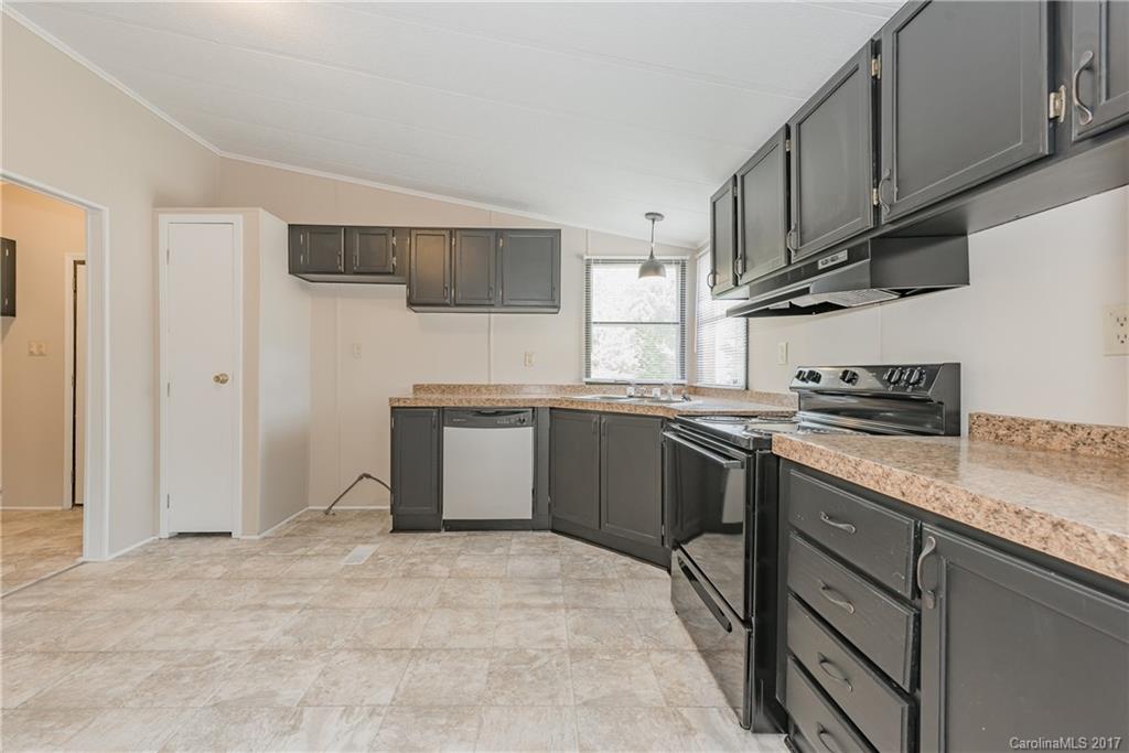 3995 Biggers Road Clover, SC 29710 - Photo 9 of 24