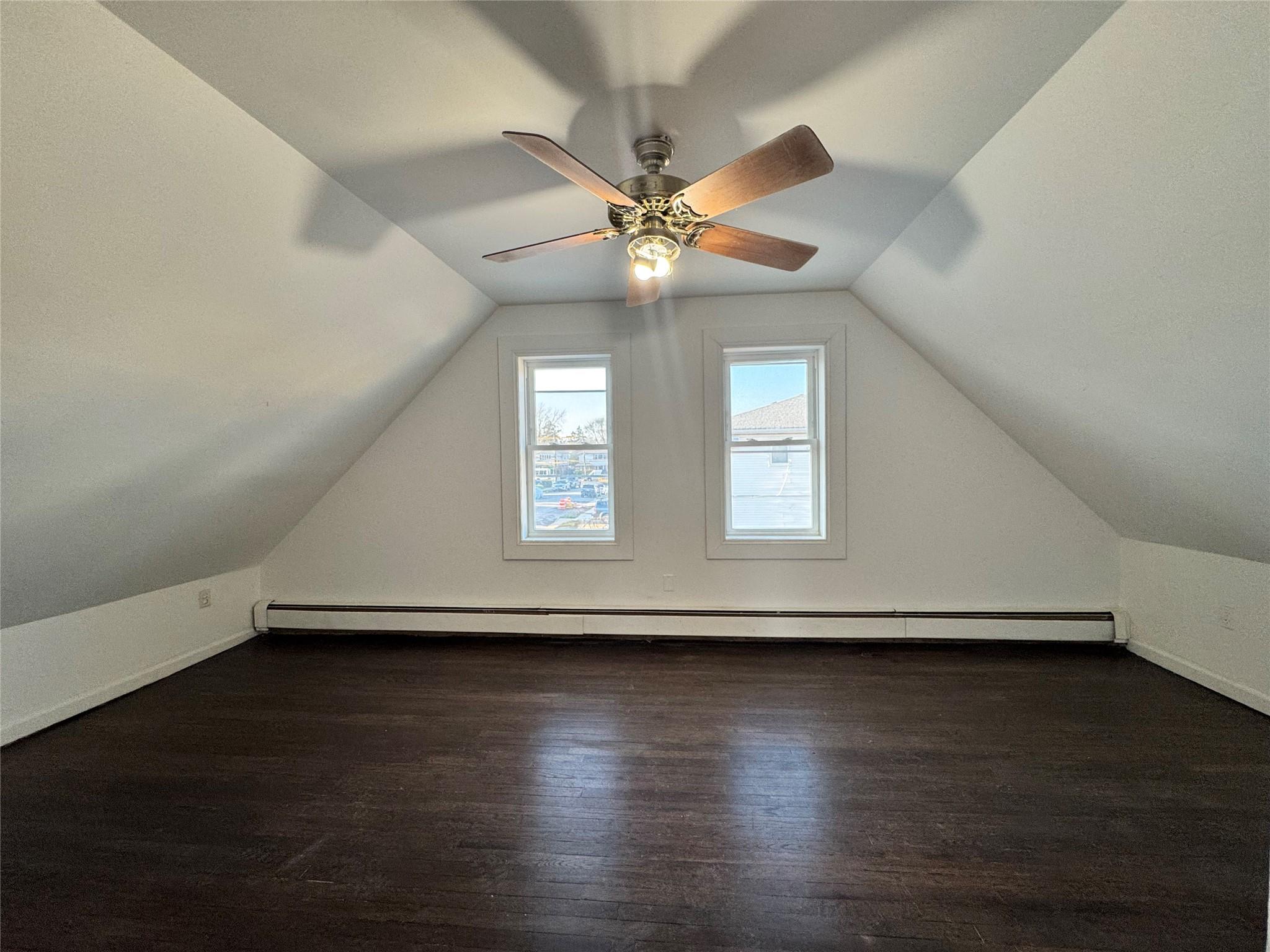 259-07 147th Road Queens, NY 11422 - Photo 12 of 24 2nd floor bedroom