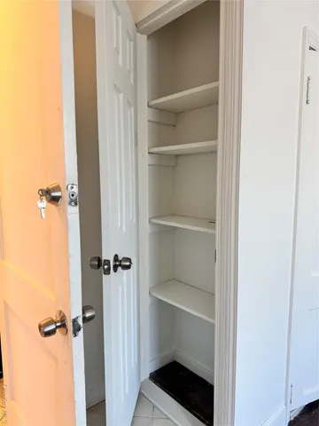 $860,000 | 259-07 147th Road | Rosedale