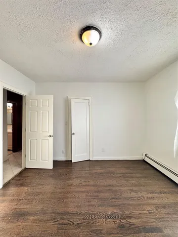 $868,000 | 259-07 147th Road | Rosedale