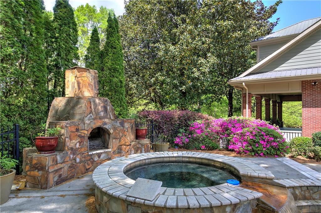 421 Boulevard Heights Calhoun, GA 30701 - Photo 20 of 96